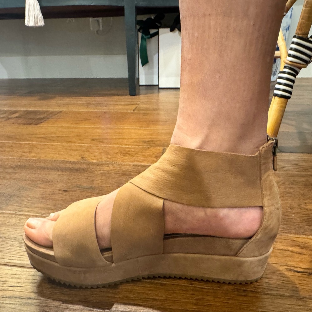 Eileen Fisher Beige Crisscross Sandals